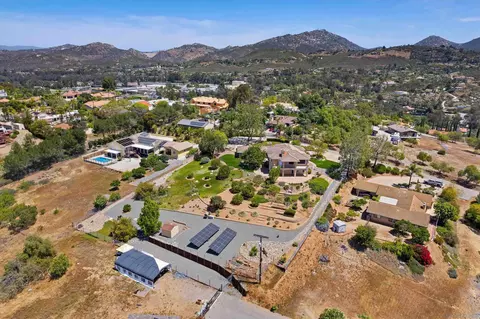 View/Area - 13852 Northcrest Ln, Poway, CA 92064 photo 5 of 11