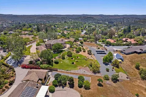View/Area - 13852 Northcrest Ln, Poway, CA 92064 photo 7 of 11