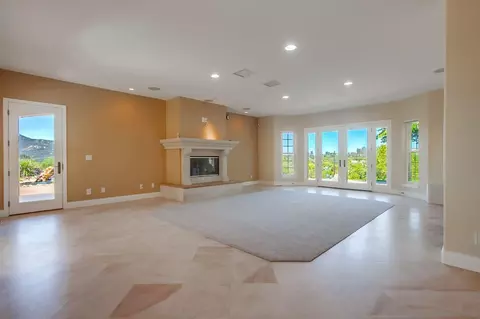 Living - 13852 Northcrest Ln, Poway, CA 92064 photo 4 of 7
