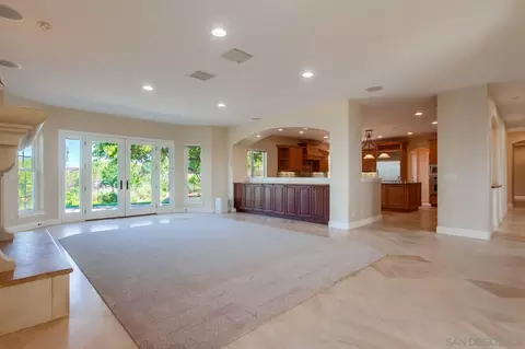 Living - 13852 Northcrest Ln, Poway, CA 92064 photo 6 of 7