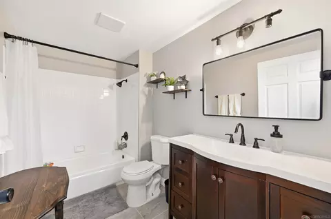 Bath - 15823 Davis Cup Ln, Ramona, CA 92065 photo 1 of 4