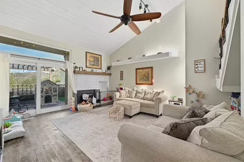 Living - 15823 Davis Cup Ln, Ramona, CA 92065 photo 3 of 3