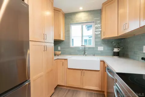 Kitchen - 236 B, Coronado, CA 92118 photo 3 of 3