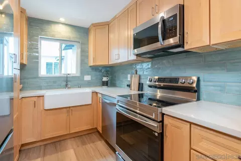 Kitchen - 236 B, Coronado, CA 92118 photo 2 of 3