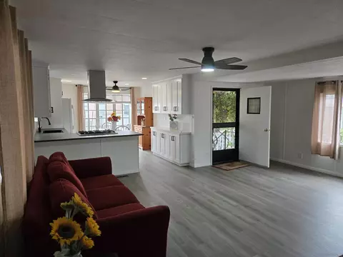 450 E Bradley #36, El Cajon, CA 92021