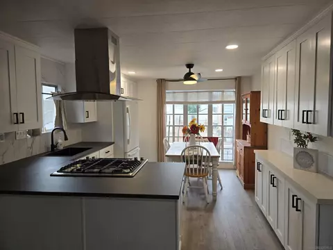 450 E Bradley #36, El Cajon, CA 92021 photo 2