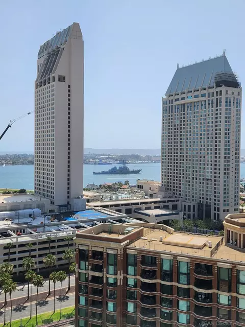 550 Front St #1706, San Diego, CA 92101