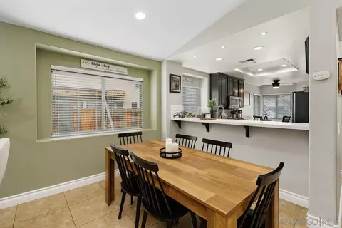 Dining - 40110 Cannes Ct, Temecula, CA 92591 photo 2 of 3