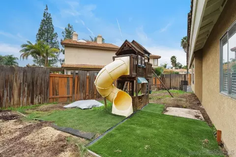 Exterior - 40110 Cannes Ct, Temecula, CA 92591 photo 6 of 9