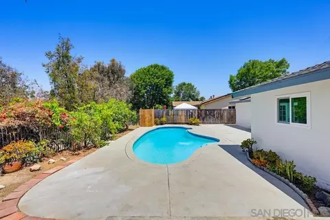 Exterior - 569 Gold Dr, Oceanside, CA 92057 photo 11 of 19