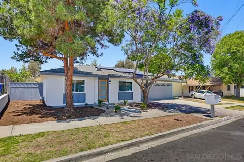 Exterior - 569 Gold Dr, Oceanside, CA 92057 photo 3 of 19