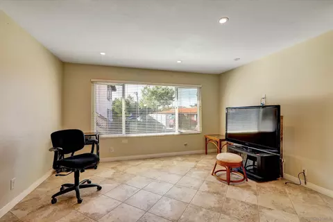Living - 9837 Caspi Gardens Dr 7, Santee, CA 92071 photo 2 of 2