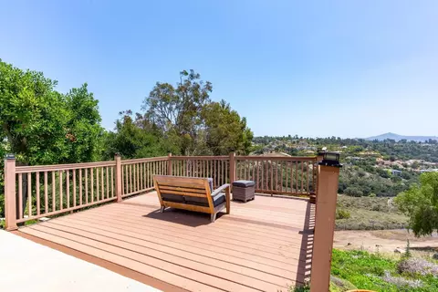 Exterior - 2422 Peet Ln, Escondido, CA 92025 photo 10 of 12