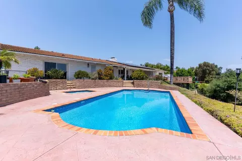 Exterior - 2422 Peet Ln, Escondido, CA 92025 photo 8 of 12