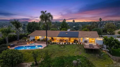 2422 Peet Ln, Escondido, CA 92025