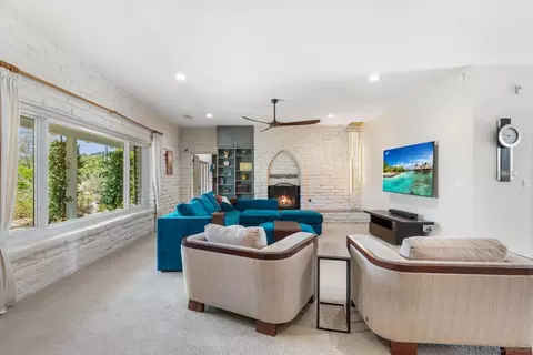 Living - 2422 Peet Ln, Escondido, CA 92025 photo 2 of 4