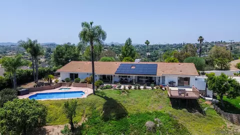 View/Area - 2422 Peet Ln, Escondido, CA 92025 photo 2 of 5