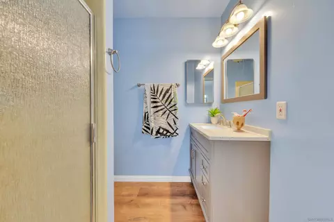 Bath - 14643 Espola Rd, Poway, CA 92064 photo 2 of 2