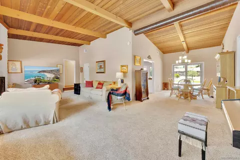 Living - 14643 Espola Rd, Poway, CA 92064 photo 3 of 7