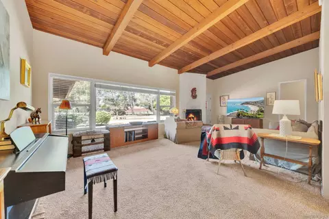 Living - 14643 Espola Rd, Poway, CA 92064 photo 5 of 7