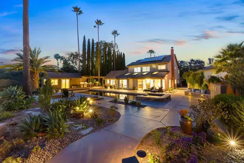 12759 Calle De Las Rosas, San Diego, CA 92129