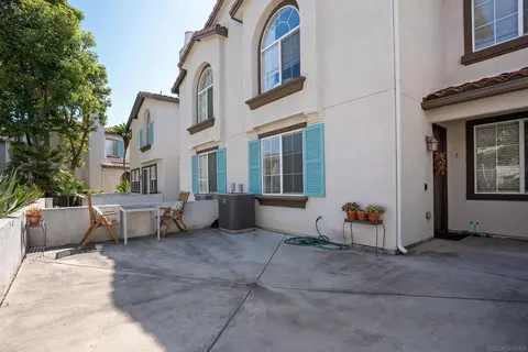 Exterior - 289 Reef Pt #3, Oceanside, CA 92058 photo 3 of 7
