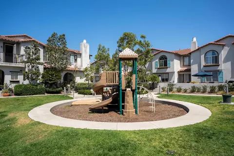 Exterior - 289 Reef Pt #3, Oceanside, CA 92058 photo 6 of 7