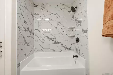 Bath - 458 Ridgeway, Spring Valley, CA 91977 photo 2 of 3