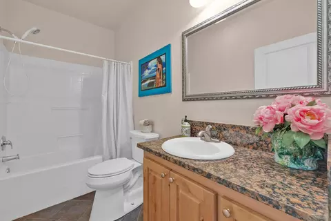 Bath - 16913 Harrison Park Trl, Julian, CA 92036 photo 4 of 4