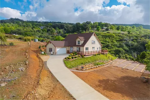 Exterior - 16913 Harrison Park Trl, Julian, CA 92036 photo 4 of 21