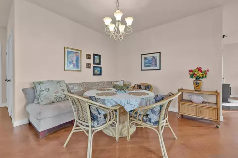 Dining - 16913 Harrison Park Trl, Julian, CA 92036 photo 2 of 3