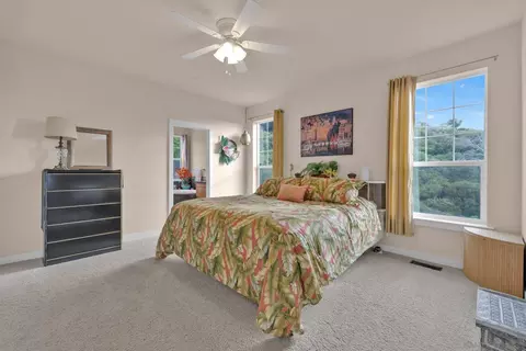 Bedroom - 16913 Harrison Park Trl, Julian, CA 92036 photo 2 of 6