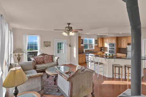 Living - 16913 Harrison Park Trl, Julian, CA 92036 photo 8 of 9
