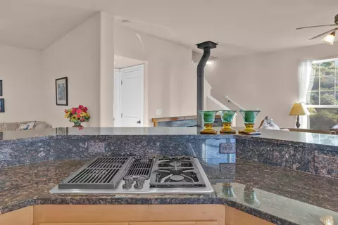 Kitchen - 16913 Harrison Park Trl, Julian, CA 92036 photo 3 of 6