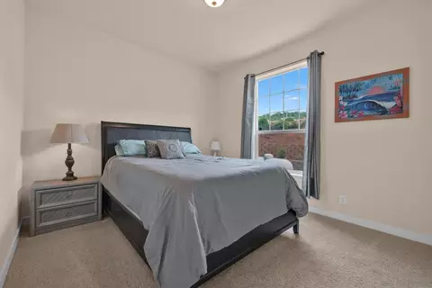 Bedroom - 16913 Harrison Park Trl, Julian, CA 92036 photo 6 of 6