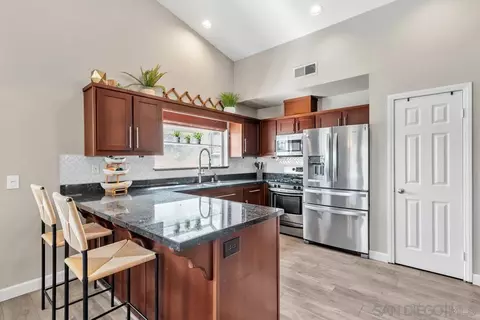 Kitchen - 5151 Comanche Dr, La Mesa, CA 91942 photo 4 of 5