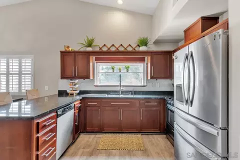 Kitchen - 5151 Comanche Dr, La Mesa, CA 91942 photo 2 of 5