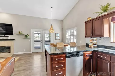 Kitchen - 5151 Comanche Dr, La Mesa, CA 91942 photo 3 of 5