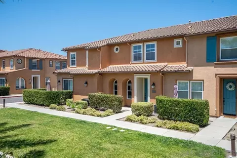 17059 Calle Trevino UNIT 5, San Diego, CA 92127