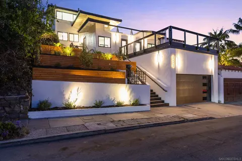858 Rosecrans, San Diego, CA 92106