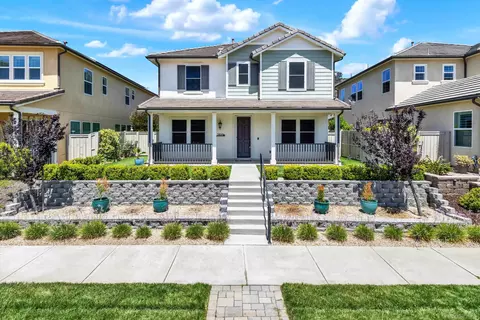 2835 Demler Dr, Escondido, CA 92029