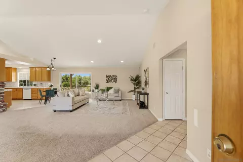 Entry Way - 1621 Prince St, Fallbrook, CA 92028 photo 1 of 1