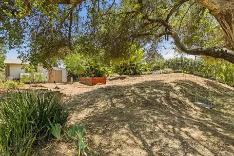 Exterior - 1621 Prince St, Fallbrook, CA 92028 photo 6 of 7