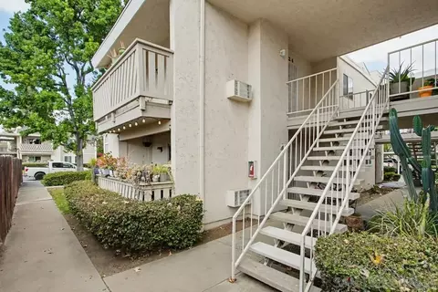 512 Sandalwood #4, Escondido, CA 92027