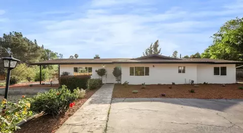 16716 Martincoit Rd, Poway, CA 92064