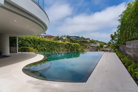 Exterior - 6125 Terryhill Dr, La Jolla, CA 92037 photo 10 of 11