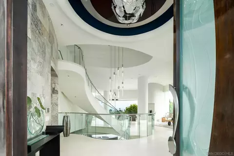 Entry Way - 6125 Terryhill Dr, La Jolla, CA 92037 photo 1 of 3