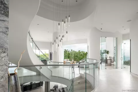 Entry Way - 6125 Terryhill Dr, La Jolla, CA 92037 photo 2 of 3