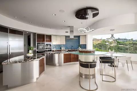 Kitchen - 6125 Terryhill Dr, La Jolla, CA 92037 photo 3 of 4