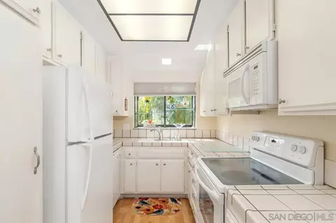 Kitchen - 1972 Irisdale Ct, Encinitas, CA 92024 photo 1 of 1